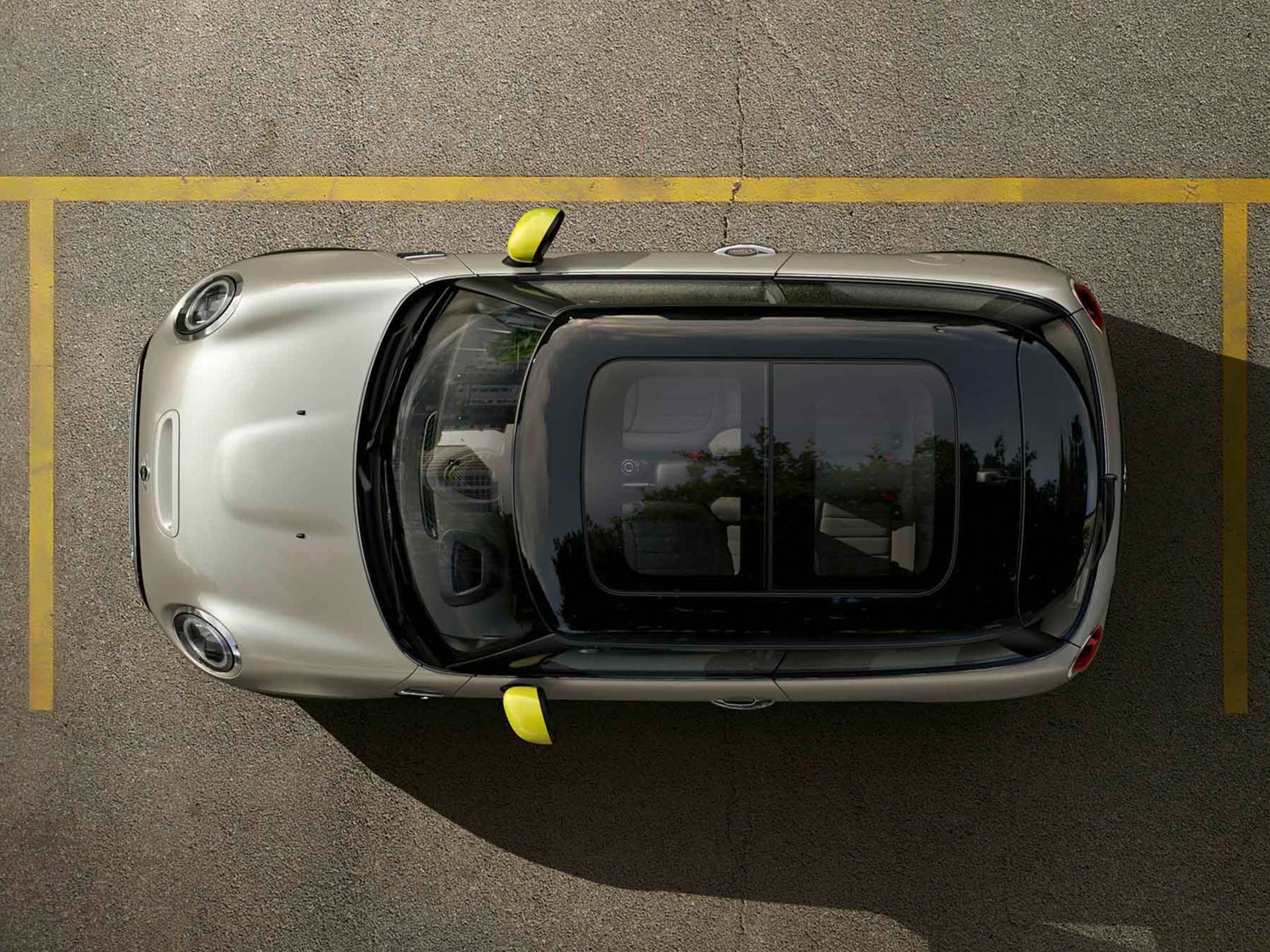 THE ALL ELECTRIC MINI MINI IN